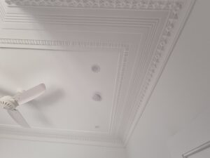 Cornice 1